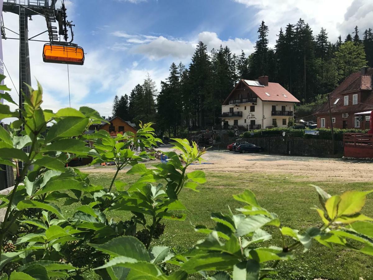 Safir Przy Samym Wyciagu Bed & Breakfast Karpacz Exterior photo